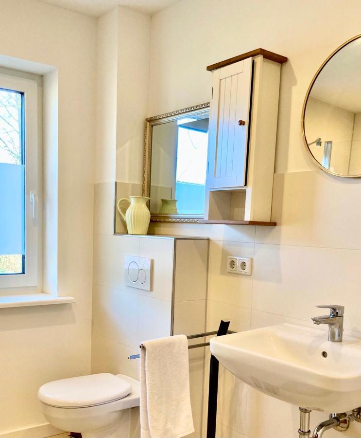 Appartement Gemuetliche Mit Sonnenterrasse Im Blauen Holzhaus *